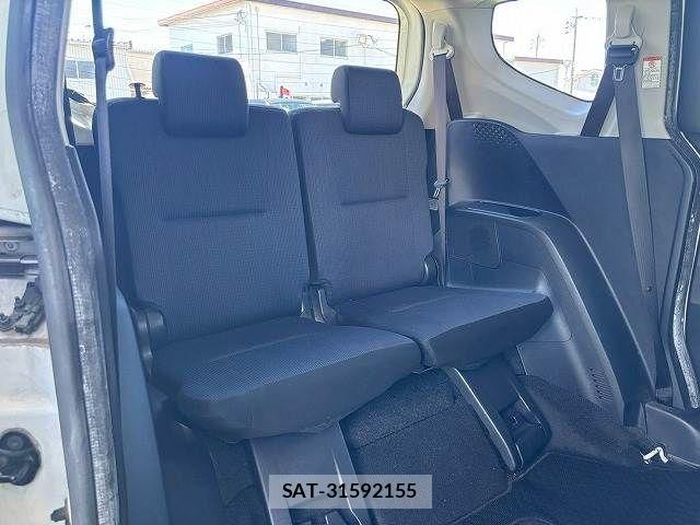 Toyota SIENTA 2016-02 8337855-8