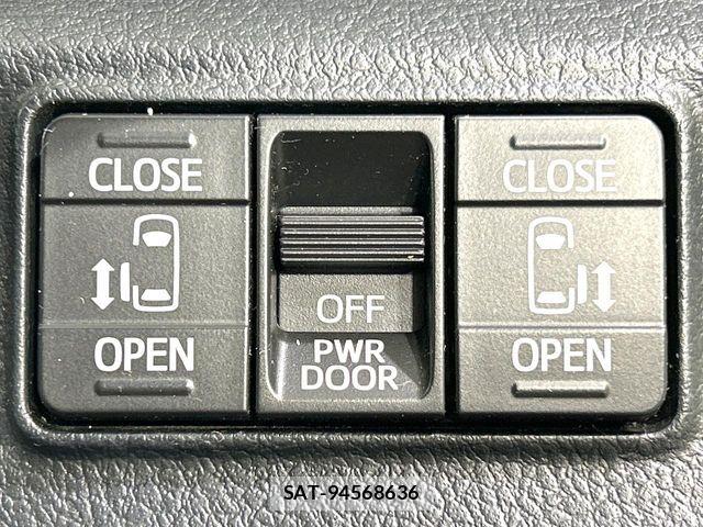 Toyota SIENTA 2018-06 8337847-4