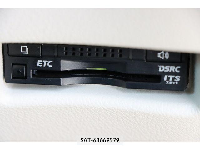 Toyota SIENTA 2015-09 8337852-19
