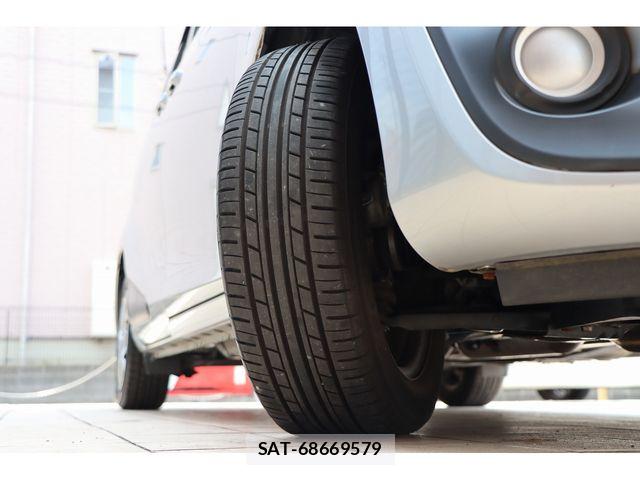 Toyota SIENTA 2015-09 8337852-25