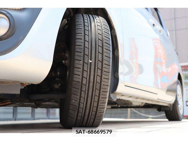 Toyota SIENTA 2015-09 8337852-27