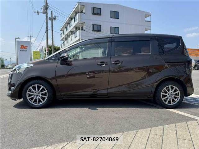 Toyota SIENTA 2017-11 8337857-10