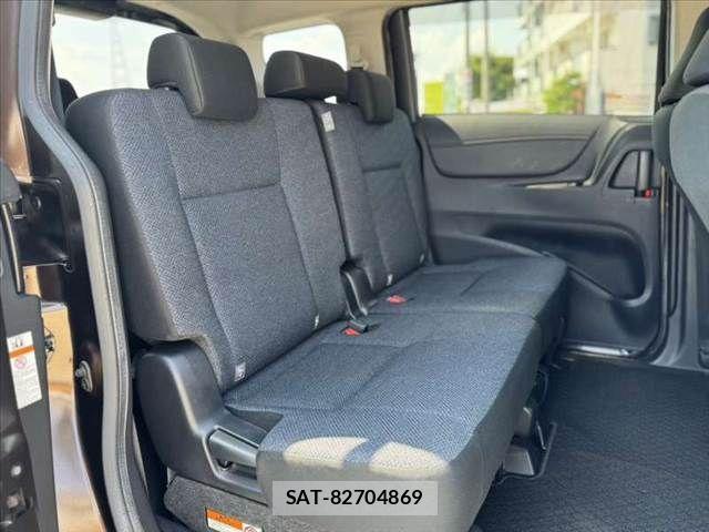 Toyota SIENTA 2017-11 8337857-18