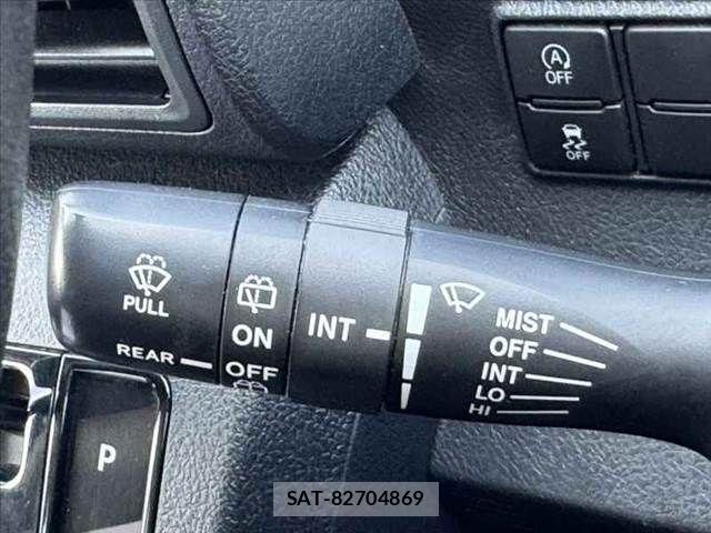 Toyota SIENTA 2017-11 8337857-26
