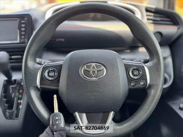Toyota SIENTA 2017-11 8337857-4
