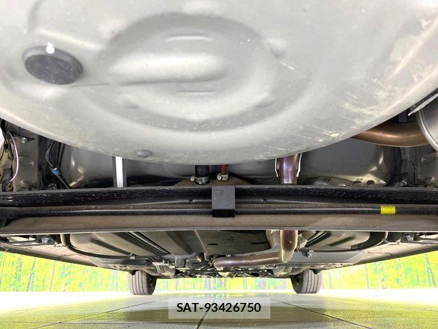 Toyota SIENTA 2021-08 8337841-18