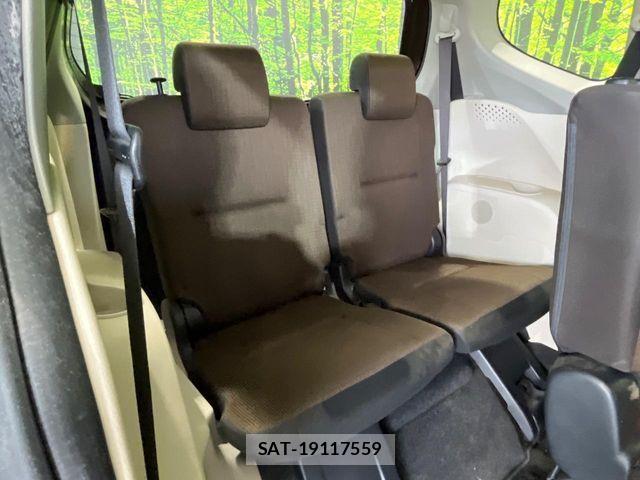 Toyota SIENTA 2015-10 8337853-9