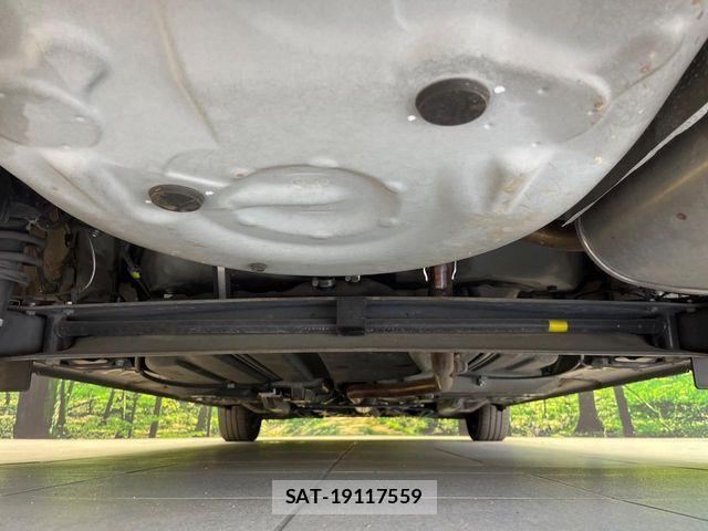 Toyota SIENTA 2015-10 8337853-18