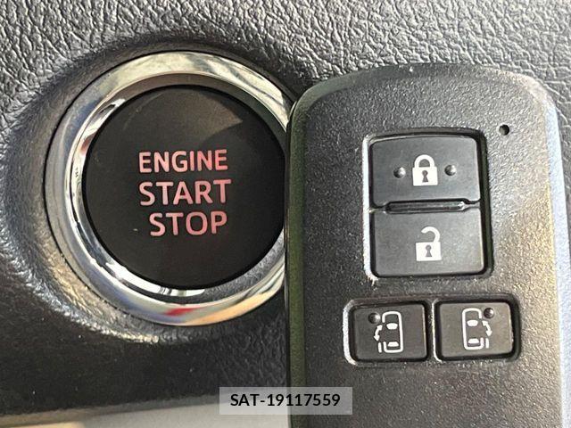 Toyota SIENTA 2015-10 8337853-6