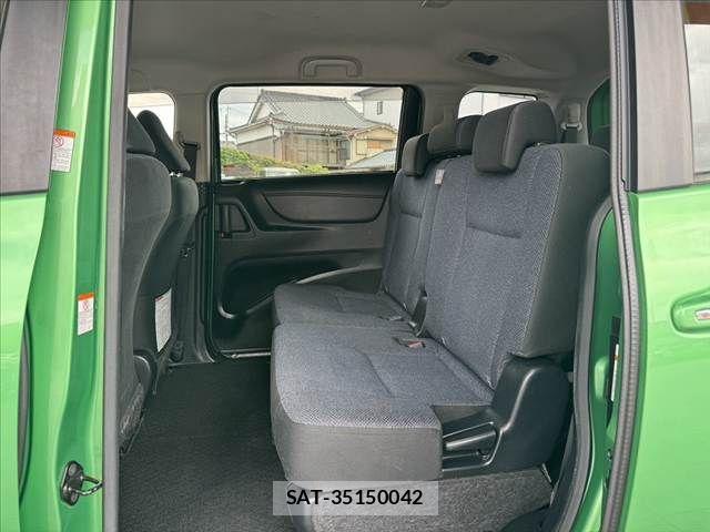 Toyota SIENTA 2016-01 8337860-18