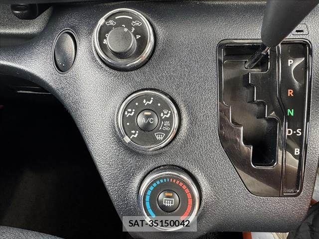 Toyota SIENTA 2016-01 8337860-25