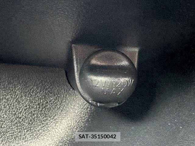 Toyota SIENTA 2016-01 8337860-27