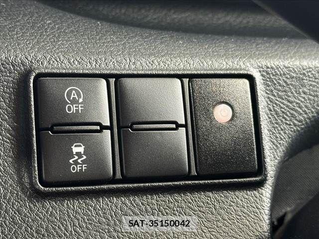 Toyota SIENTA 2016-01 8337860-3