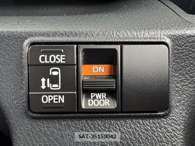 Toyota SIENTA 2016-01 8337860-4