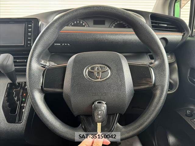 Toyota SIENTA 2016-01 8337860-6