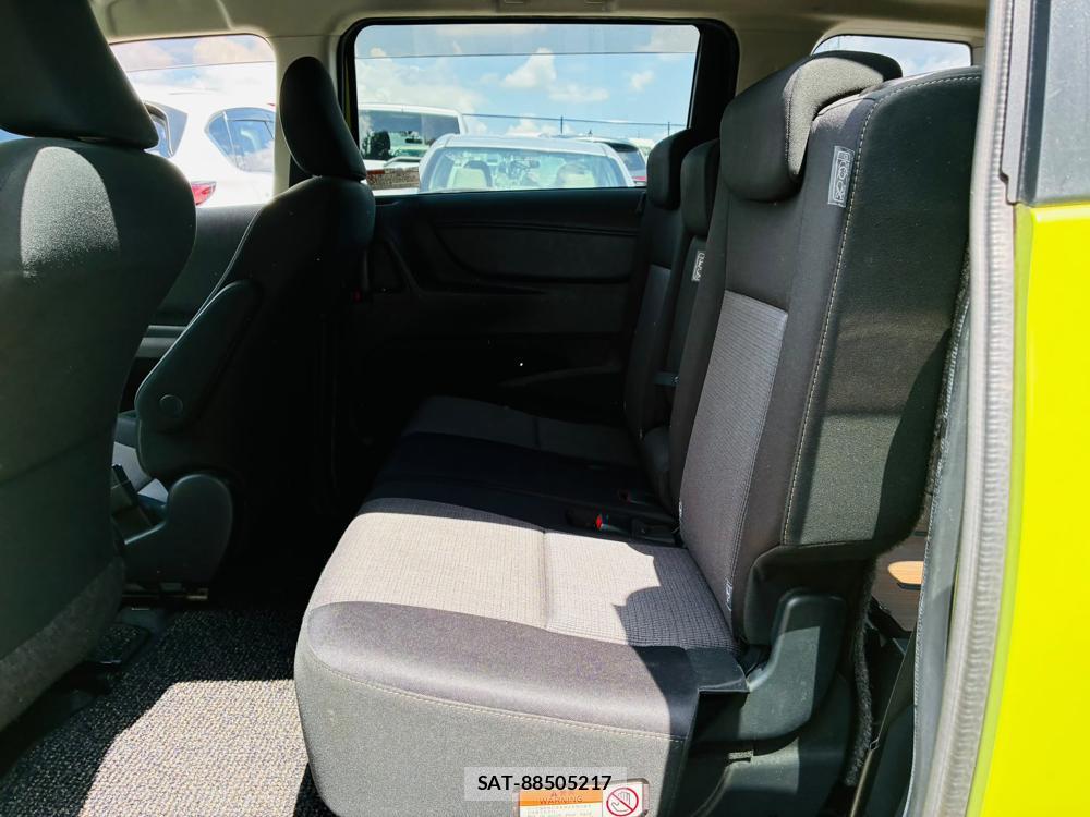 Toyota SIENTA 2019-07 8252487-9