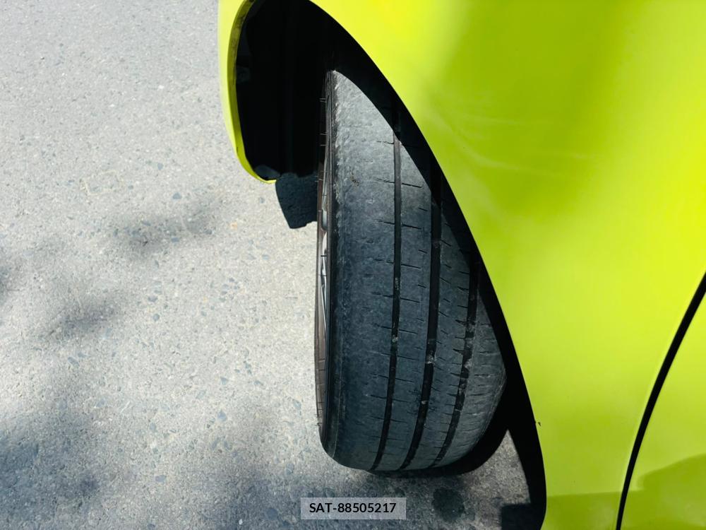 Toyota SIENTA 2019-07 8252487-30