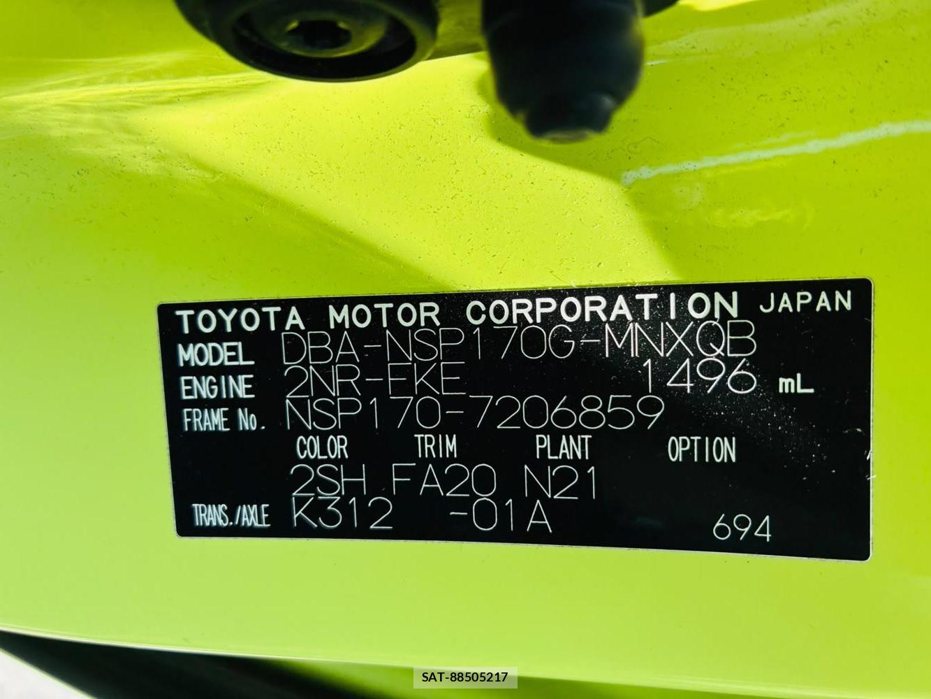 Toyota SIENTA 2019-07 8252487-38