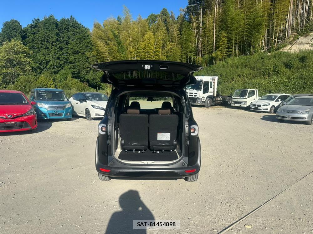 Toyota SIENTA 2016-01 7839247-25