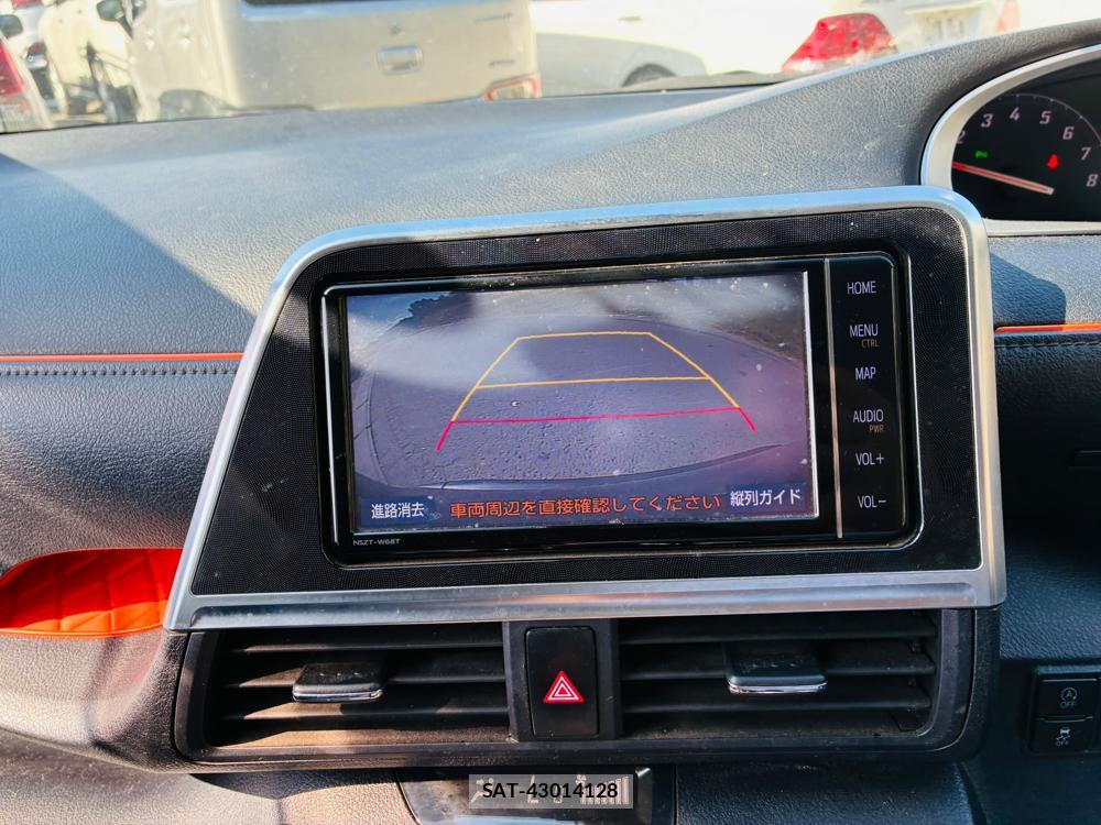 Toyota SIENTA 2019-07 8299085-17