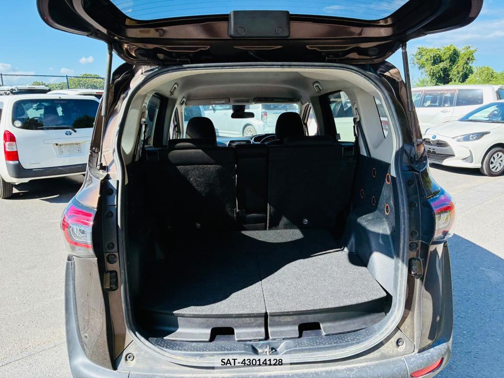 Toyota SIENTA 2019-07 8299085-24