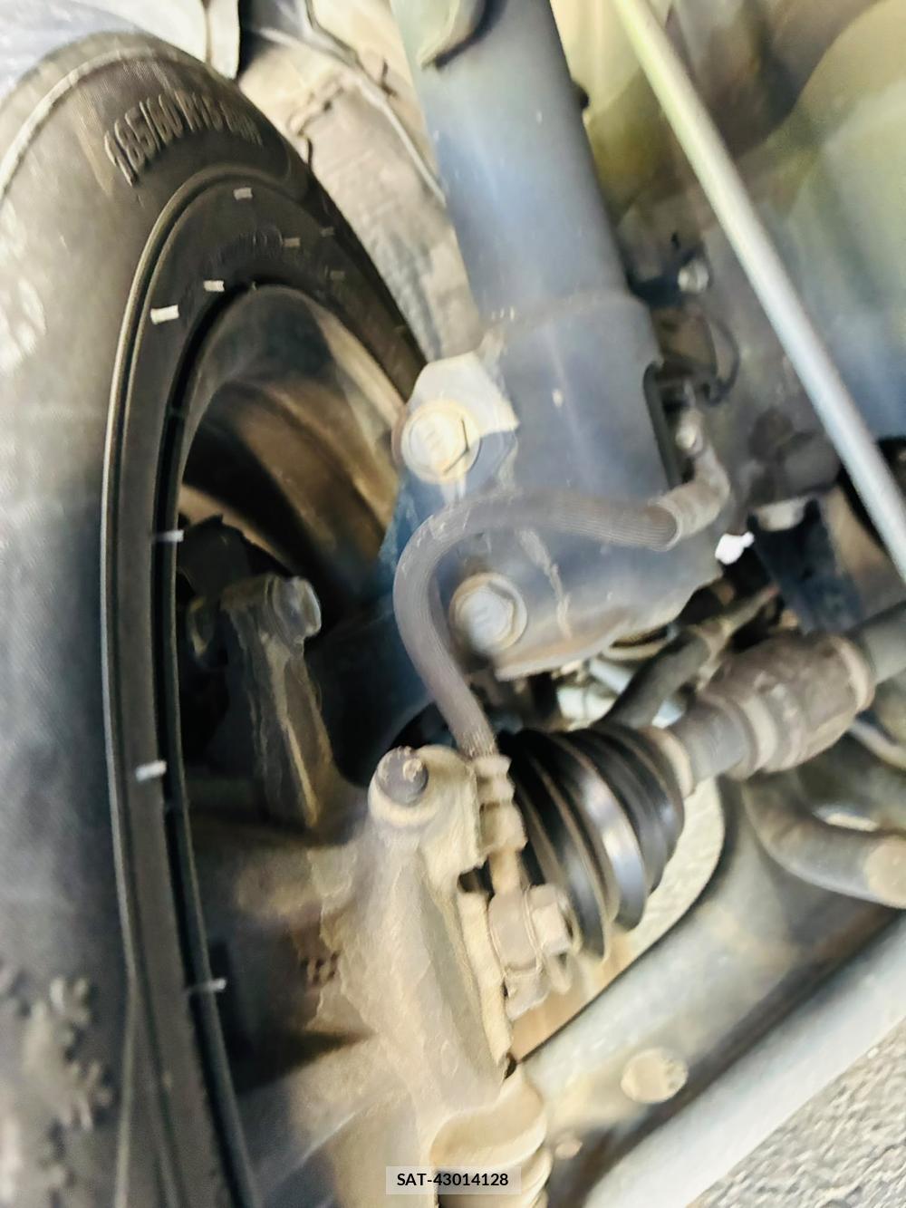 Toyota SIENTA 2019-07 8299085-32