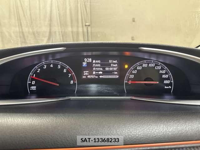 Toyota SIENTA 2016-07 8355599-10