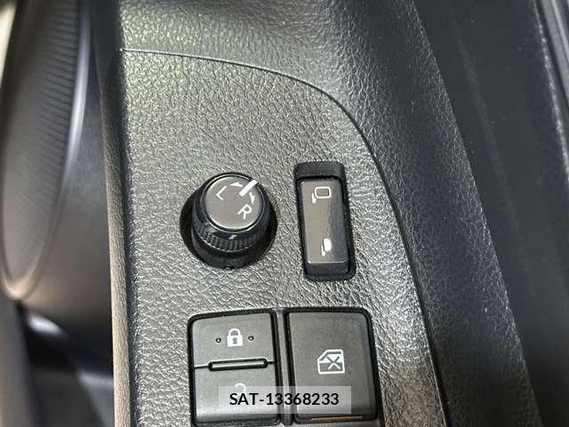 Toyota SIENTA 2016-07 8355599-15