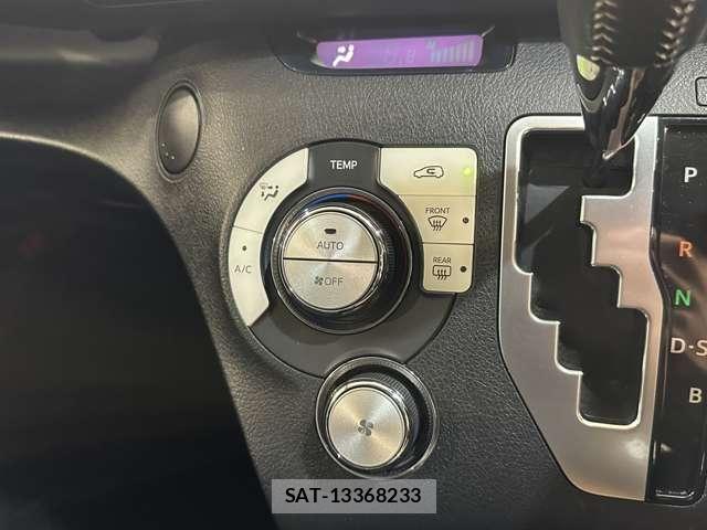 Toyota SIENTA 2016-07 8355599-23