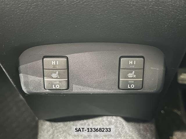 Toyota SIENTA 2016-07 8355599-24