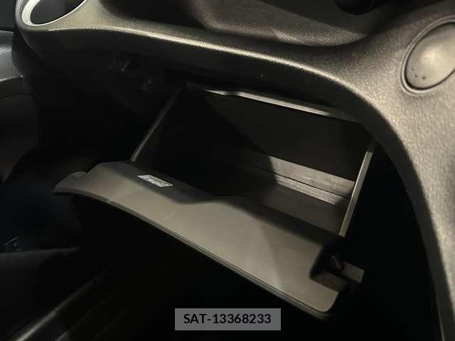 Toyota SIENTA 2016-07 8355599-26