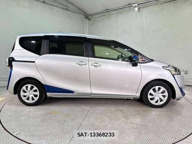 Toyota SIENTA 2016-07 8355599-3