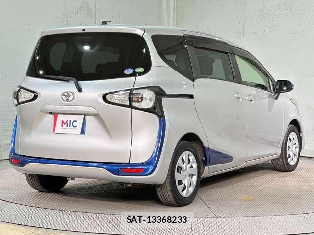 Toyota SIENTA 2016-07 8355599-4