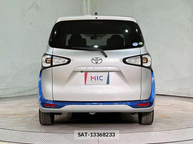 Toyota SIENTA 2016-07 8355599-5
