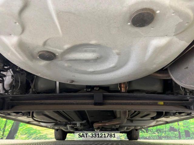Toyota SIENTA 2016-02 8355598-19