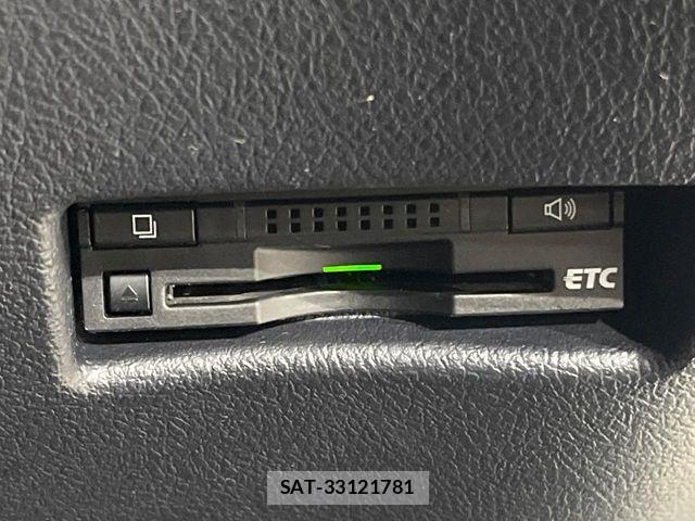 Toyota SIENTA 2016-02 8355598-5