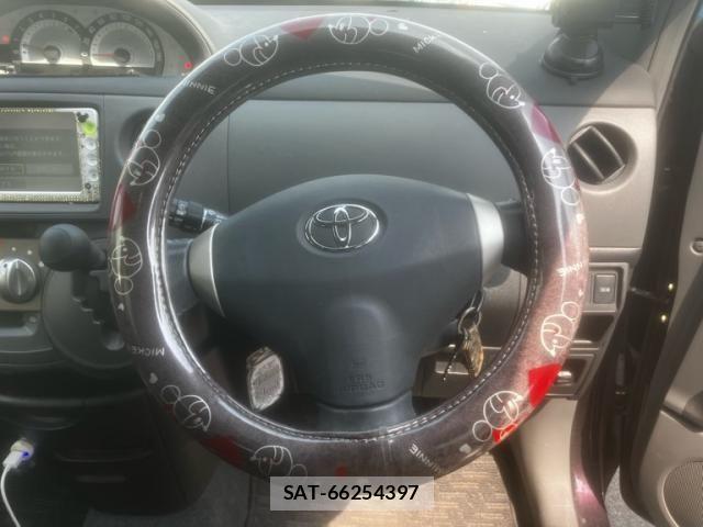 Toyota SIENTA 2011-11 8355600-13