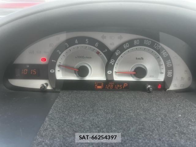 Toyota SIENTA 2011-11 8355600-17