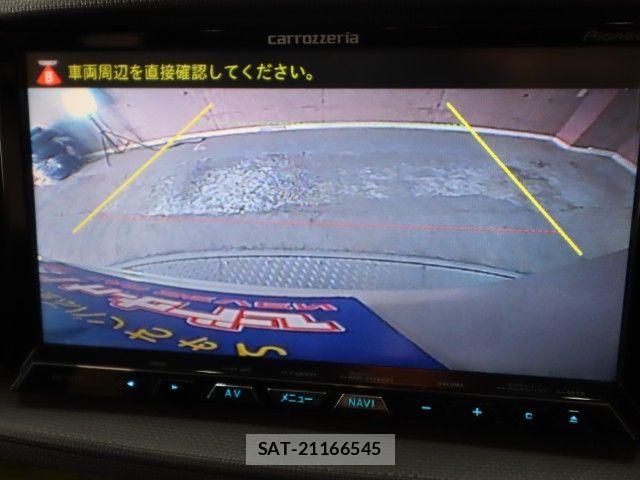 Toyota SIENTA 2012-06 8368697-12