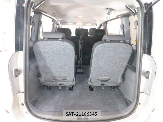 Toyota SIENTA 2012-06 8368697-8