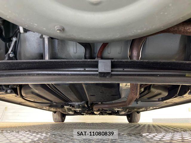 Toyota SIENTA 2021-06 8368686-18