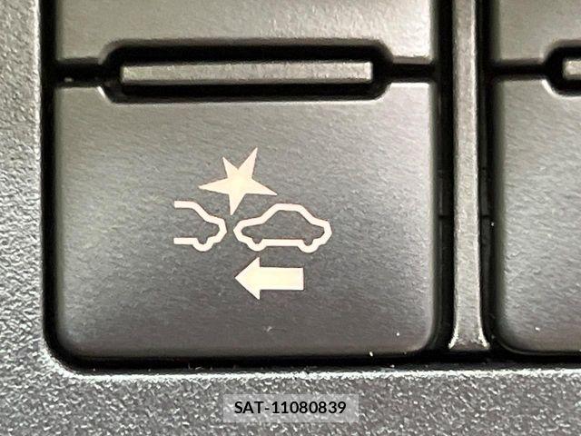 Toyota SIENTA 2021-06 8368686-5