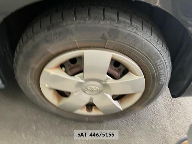 Toyota SIENTA 2013-09 8368698-14