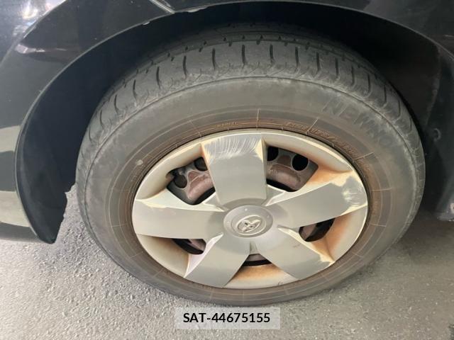 Toyota SIENTA 2013-09 8368698-17