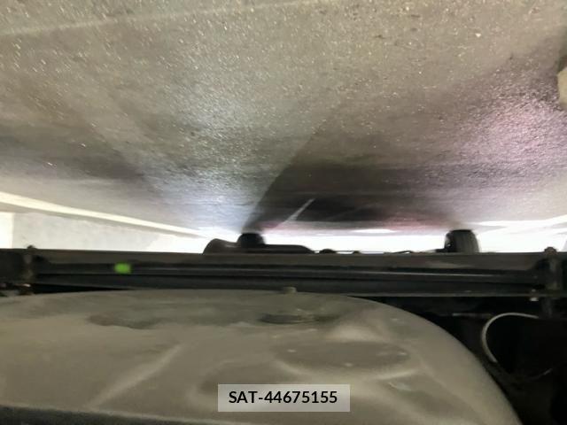 Toyota SIENTA 2013-09 8368698-21
