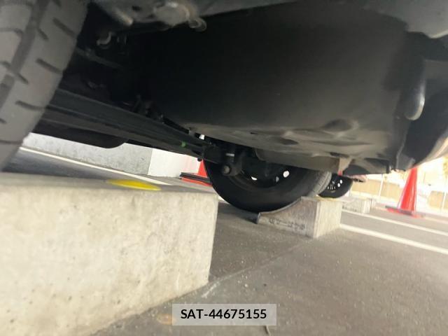 Toyota SIENTA 2013-09 8368698-22