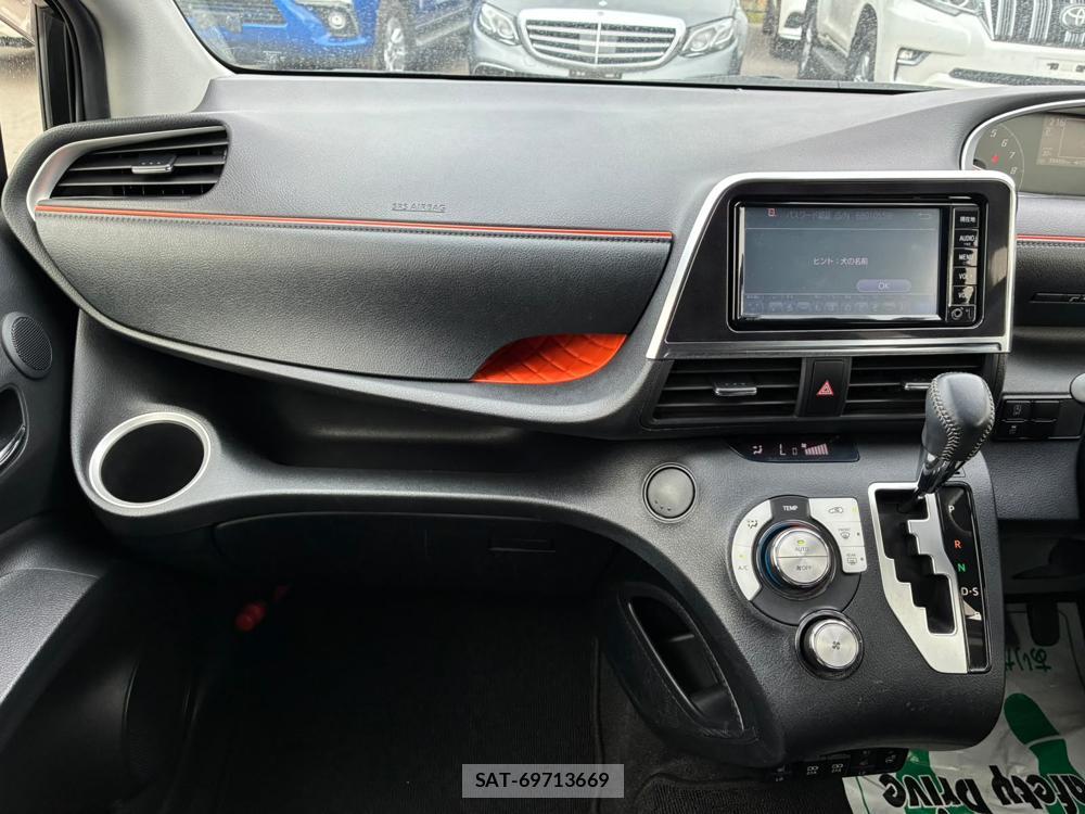 Toyota SIENTA 2020-05 8344475-16