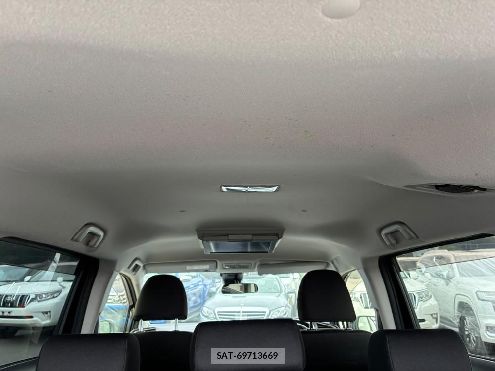 Toyota SIENTA 2020-05 8344475-24