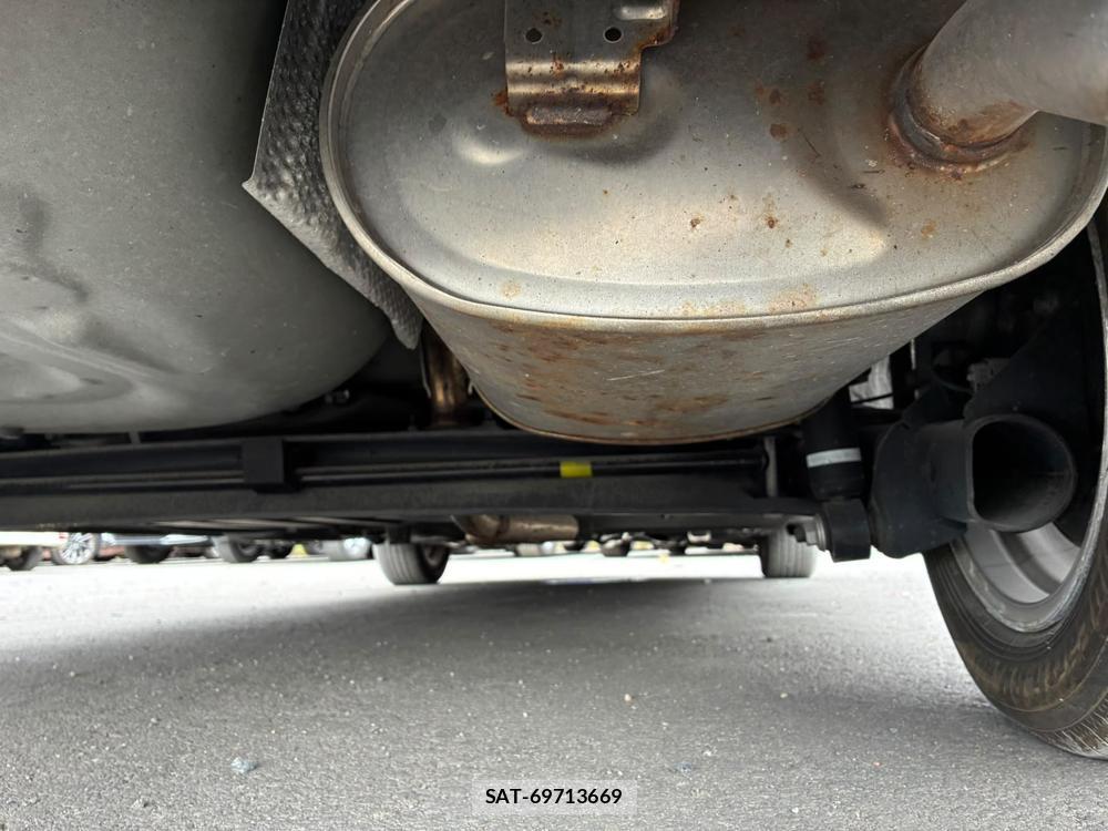 Toyota SIENTA 2020-05 8344475-36