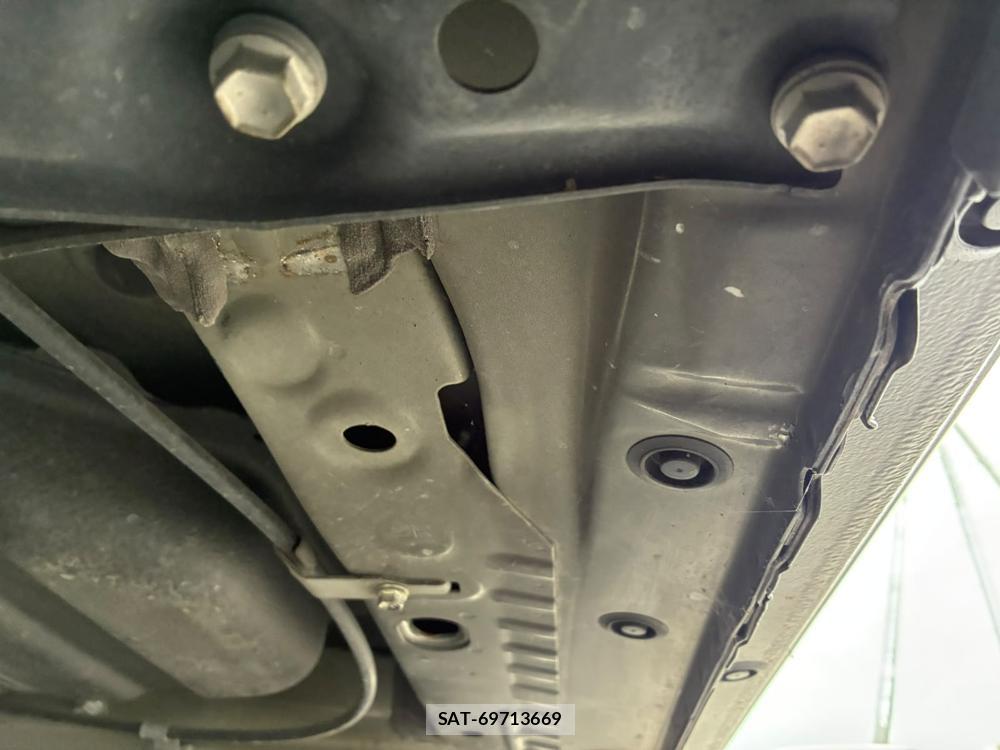 Toyota SIENTA 2020-05 8344475-37